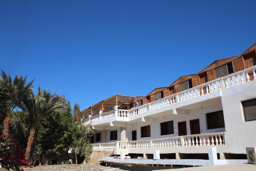 Seven Heaven Hotel Dahab Exterior photo