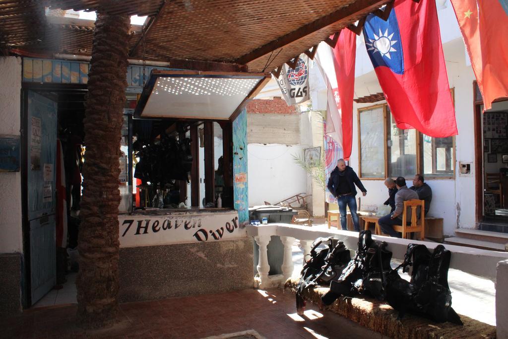 Seven Heaven Hotel Dahab Exterior photo